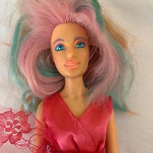 Vintage Jem Hologram doll Lilac Purple Turquoise Hair Lacy Pink Dress