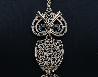 Art Deco，vintage style gold black owl charm necklace