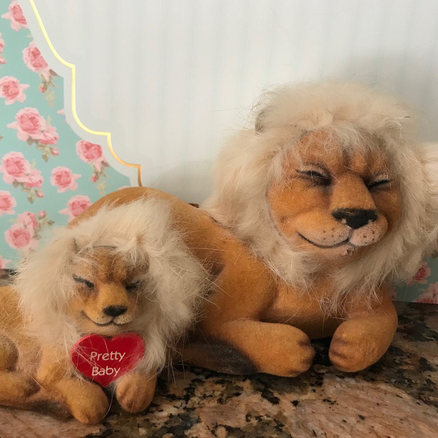 Sweet Vintage Pair of Flocked Faux Fur Valentine Lion and Lion Cub