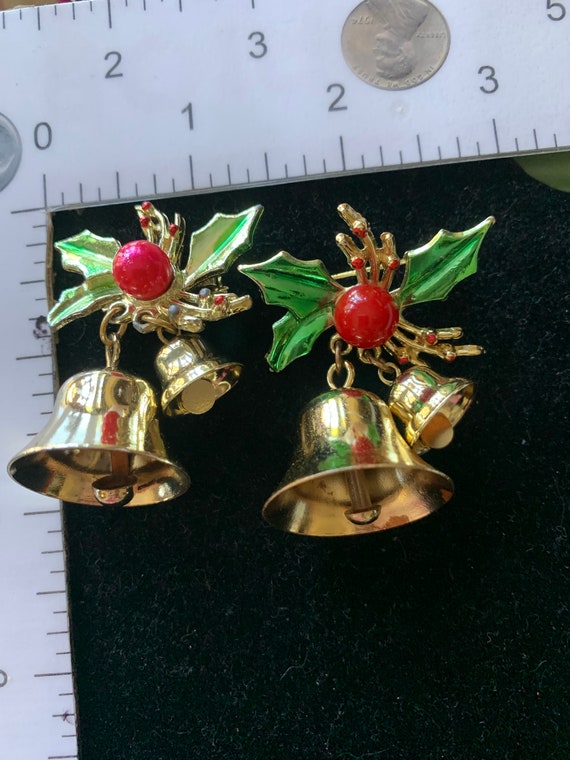 Pair of Great Vintage Christmas Bell Brooches Mak… - image 4
