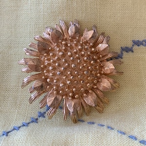 Vintage Gold Tone Castle Cliff Lovely Sunflower Brooch 1960s Retro Jewelry