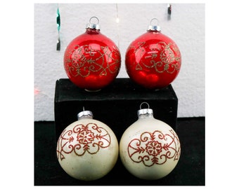 4 Vintage Glitter Stenciled Glass Christmas Ornaments 2.5 Inch Made In U.S.A. Red with Gold Glitter White with Red Glitter