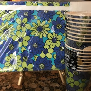 Vintage Contempo Boho Floral Paper Tablecloth Covering with Two Packs Matching Hot Cold Cups Paper Ephemera 1960s Retro Party
