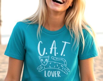 Minimalist Cat Art T-Shirt, Unisex Tee for Cat Moms and Dads