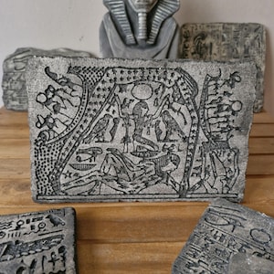 Ancient Egyptian Stone Tablet Replica – 21x15 cm – Wall Hanging or Desk Display – Hieroglyph Relief Art