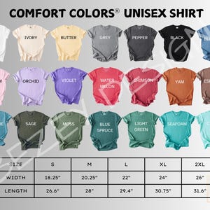 以下が含まれることがあります： 白、黒、ブルージーンズなど、さまざまな色のComfort Colorsユニセックスシャツのディスプレイ。画像には、インチ単位の測定値を含むサイズチャートが表示されています。シャツには「Blossom」や「Orchid」などの色名が付けられています。