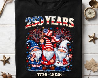 Maglietta con gnomo patriottico per il 250° anniversario, maglietta con bandiera americana, 250° compleanno, maglietta per il giorno dell'indipendenza, maglietta per il 4 luglio, 1776-2026 250 anni