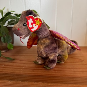 Vintage TY Beanie Baby Scorch Dragon 1998 Mint Rare Retired - Errors