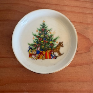 Vintage Christmas Trinket Tray Ring Dish