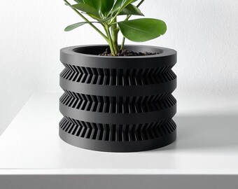 Ribbed Planter “Civen” | Multicolor Architectural Plant Pot | Layered 3D Printed Planter | Geometric Indoor Decor