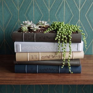 3D Printed Book Planter "Orven" – Unique Succulent Pot, Eco-Friendly PLA