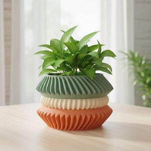 Geometric ribbed 3D printed planter, architectural plant pot, multicolor sculptural design – “Jako”