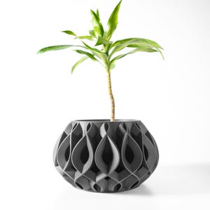 3D Printed Planter Pot: Modern Home Decor with Drainage