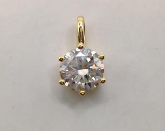 Lab Created Diamond Solitaire Pendant Necklace, 14K Gold Round Brilliant Cut (IGI Certified)