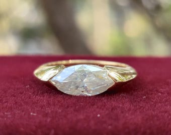 Vintage Marquise Diamond Gypsy Ring, 14k Yellow Gold East-West Marquise Engagement Ring, Gold Tapered Band, Unique Minimalist Bridal Jewelry