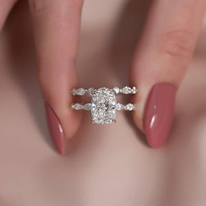 2.5 Carat IGI Certified E/VVS2 Oval Lab Grown Diamond Hidden Halo Engagement Ring Set, Matching Diamonds Wedding Band 14k Yellow Gold