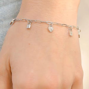 Delicate Stainless Steel Heart Lock Charm Bracelet – Minimalist Jewelry for Women, Non-Tarnish, Adjustable Chain