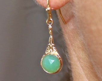 Green stone earrings, Gold dangle arrings for women, Victorian earrings, Vintage earrings, Jade earrings