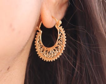 Filigree gold hoop Earrings for woman, Lace hoop earrings