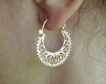 Filigree gold hoop Earrings for woman, Lace hoop earrings