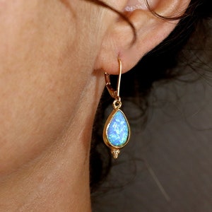 Opal teardrop gold dangle earring for Woman, Blue Opal earring