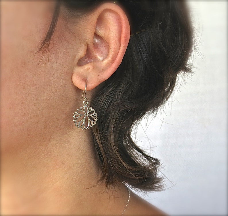Nature earrings Vintage earrings Flower Earrings Boho Earrings Floral silver earrings Bohemian Silver dangle earrings Women earrings