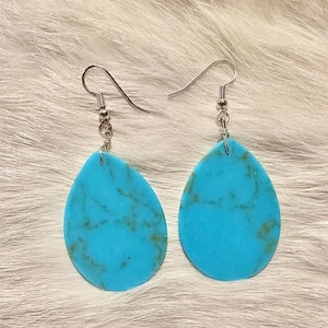 Handgemaakte turquoise oorbellen