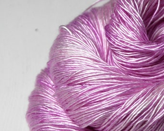 Baby unicorn - Cream Silk Fingering Yarn - Hand Dyed Yarn - handgefärbte Seide - Garn handgefärbt - DyeForYarn