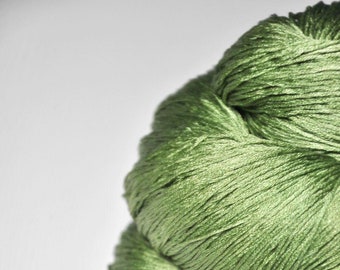 Burnt lime tree OOAK - Silk Lace Yarn - Hand Dyed Silk Yarn- handgefärbte Seide - handdyed yarn - DyeForYarn