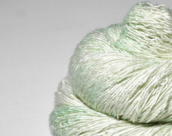 Chopped green apple - Tussah Silk Fingering Yarn - Hand Dyed Yarn - handgefärbte Seide  - Garn handgefärbt - DyeForYarn