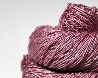 Magnolia lost in time  - Tussah Silk Fingering Yarn - Hand Dyed Yarn - handgefärbte Seide  - Garn handgefärbt - DyeForYarn