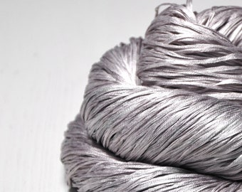 Death's kiss OOAK  - Hand Dyed  Silk Tape Lace Yarn - Hand Dyed Yarn - handgefärbte Seide  - Garn handgefärbt – DyeForYarn