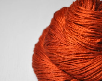 Métal chauffé au rouge - Fil de doigté en soie / cachemire - Fil teint à la main - handgef-rbte Seide - Garn handgef-rbt - DyeForYarn