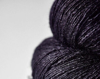 Master of bats  - Tussah Silk Lace Yarn - Hand Dyed Yarn - handgefärbte Seide - Garn handgefärbt - DyeForYarn