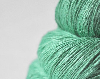 Chilly green sea - Tussah Silk Lace Yarn - Hand Dyed Yarn - handgefärbte Seide  - Garn handgefärbt - DyeForYarn