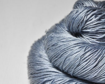 Blue Platinum - Silk / Cashmere Lace Yarn LSOH - Hand Dyed Yarn - handgefärbte Seide  - Garn handgefärbt - DyeForYarn
