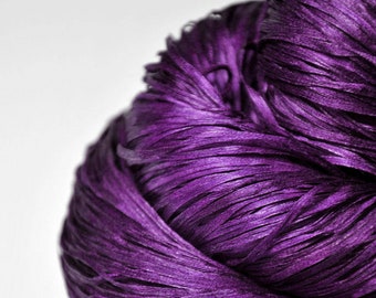 Poisoned by love - Hand Dyed Silk Tape Lace Yarn - Purple Hand Dyed Yarn - handgefärbte Seide - DyeForYarn