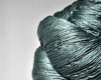 Rain in a graveyard - Silk Lace Yarn - Hand Dyed Yarn - handgefärbte Seide - handdyed silk lace yarn - DyeForYarn