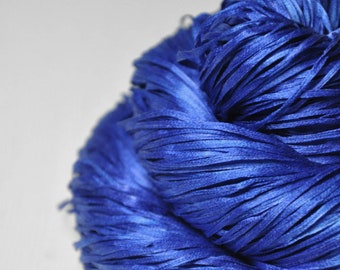 Completely shattered cobalt glass - Hand Dyed Silk Tape Lace Yarn - Hand Dyed Yarn - handgefärbte Seide - Garn handgefärbt – DyeForYarn