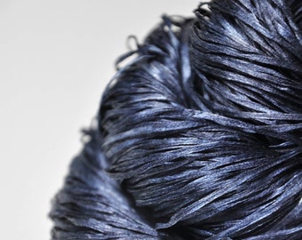 Blue shadowstorm - Hand Dyed  Silk Tape Lace Yarn - Hand Dyed Yarn - handgefärbte Seide  - Garn handgefärbt – DyeForYarn