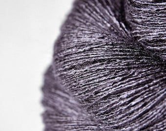 Abandon all hope  - Tussah Silk Lace Yarn - Hand Dyed Yarn - handgefärbte Seide  - Garn handgefärbt - DyeForYarn