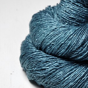 Hazy winter sky Tussah Silk Fingering Yarn Hand Dyed Yarn handgefärbte Seide Garn handgefärbt DyeForYarn image 2