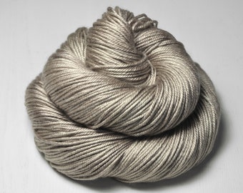 Hidden under the sand - Silk / Merino DK Yarn superwash - Hand Dyed Yarn - handgefärbte Seide - Garn handgefärbt - DyeForYarn