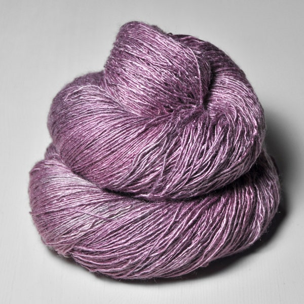 Withering bunch of roses - Tussah Silk Lace Yarn - Purple Hand Dyed Yarn - handgefärbte Seide  - Garn handgefärbt - DyeForYarn