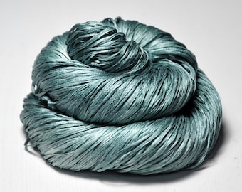 Rain in a graveyard - Hand Dyed Silk Tape Lace Yarn - Hand Dyed Yarn - handgefärbte Seide - Garn handgefärbt – DyeForYarn