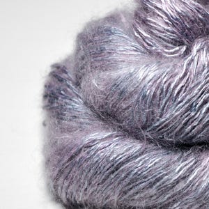 Lavendeldoftande dröm OOAK - Silk / Super Kid Mohair / Polyamid Sport Garn - Lila Handfärgat garn - handgefärbte Seide - DyeForYarn