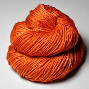 Red-hot metal - Silk / Merino DK Yarn superwash - Hand Dyed Yarn - handgefärbte Seide  - Garn handgefärbt - DyeForYarn