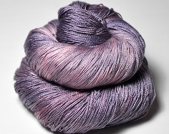 Morpheus' eternal dream UNIKAT - Seide / Merino Lacegarn superwash - Seide / Merino Garn handgefärbt - DyeForYarn