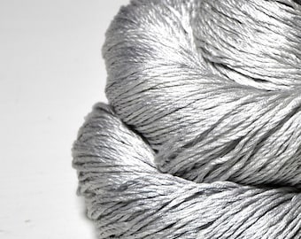 Silver ghost - Mulberry silk TWIST - Hand Dyed Yarn - handgefärbte Seide  - Garn handgefärbt - DyeForYarn