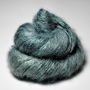 Grumpy dumpy tree groda - Silke / Super Kid Mohair / Polyamid Sportgarn - Handfärgat garn - Garn handfärgat - DyeForYarn